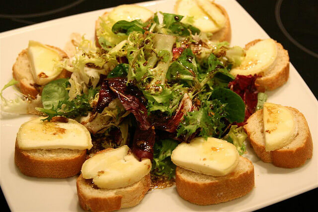 Tartines Gourmandes au chèvre chaud