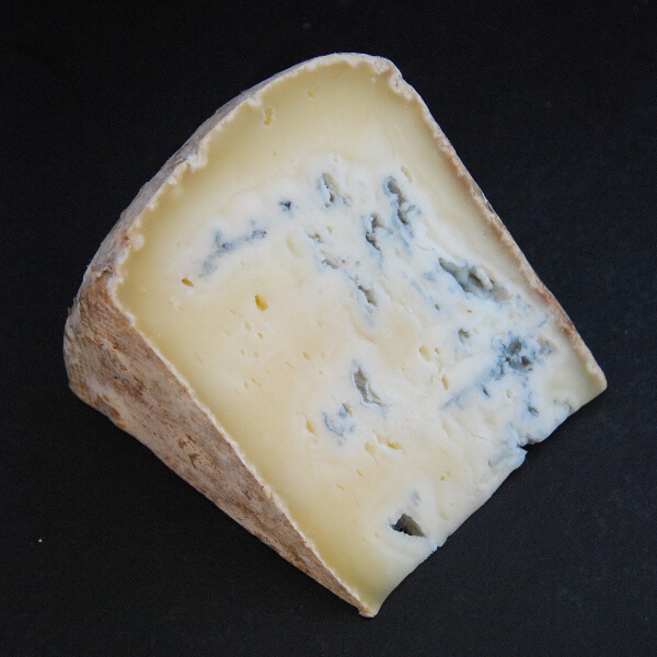 Bleu du Val d'Aillon : Fromage persillé à base de lait cru de Vache