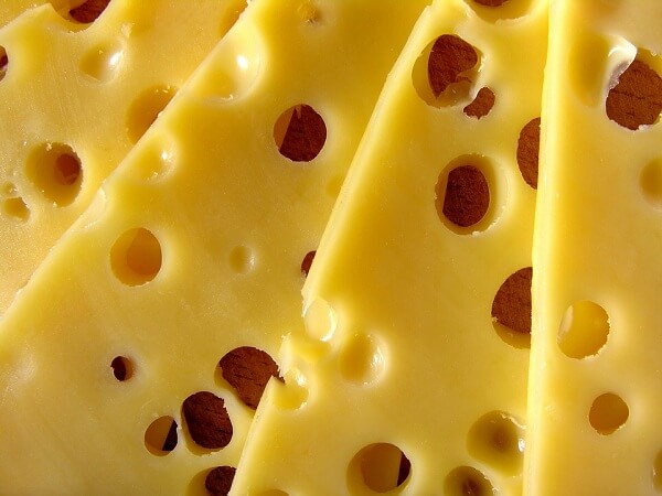 Formages à trous : gruyère, comté ou emmental