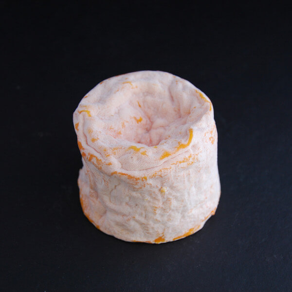 Langres : Fromage fermier à base de lait cru de vache