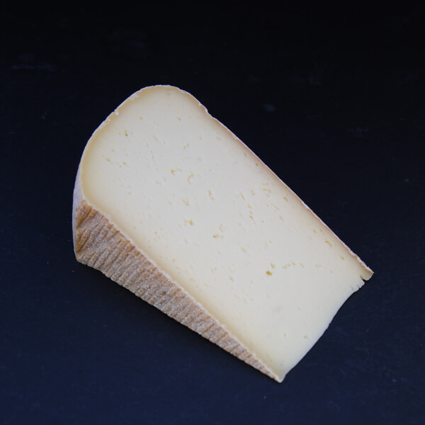 Luzenac : Fromage à pâte pressée non cuite, au lait cru de vache