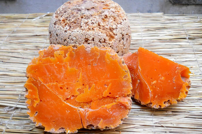 Pourquoi la mimolette est orange ?