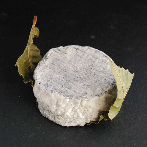 Parthenay cendré : fromage à croûte naturelle au lait cru de chèvre