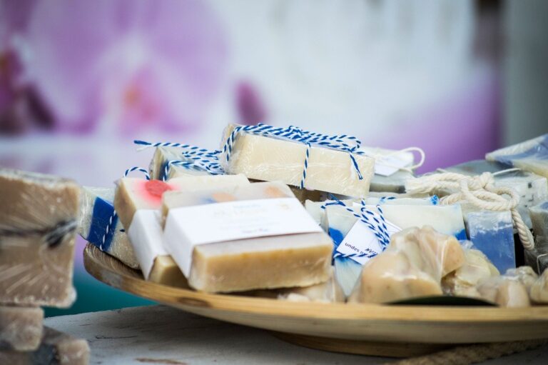 Quels ingrédients peuvent être utilisés pour fabriquer du fromage vegan