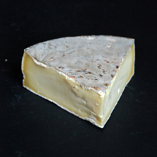 Saint Nectaire Fermier : fromage au lait cru de vache