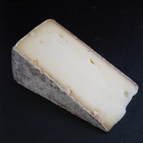 Tomme de Montagne de Haute Savoie : Fromages au lait cru de Vache