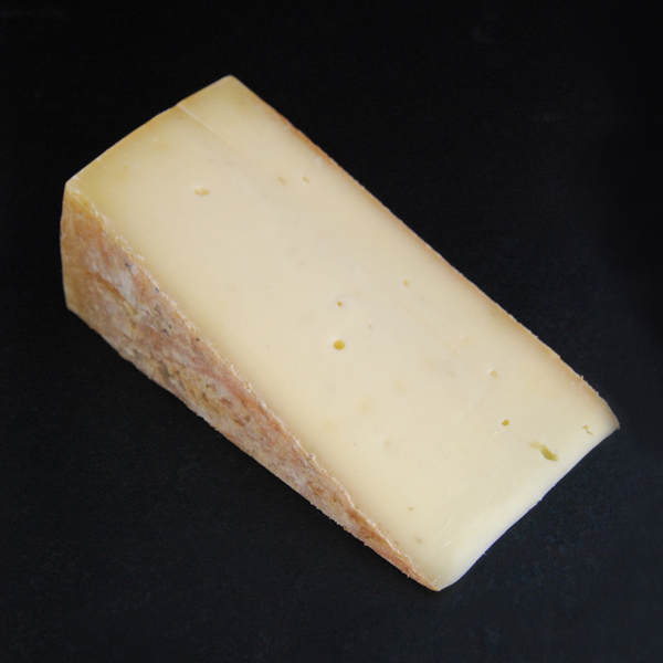 Tome le Saulnois aux cônes de houblon : fromage à la bière au lait pasteurisé de vache