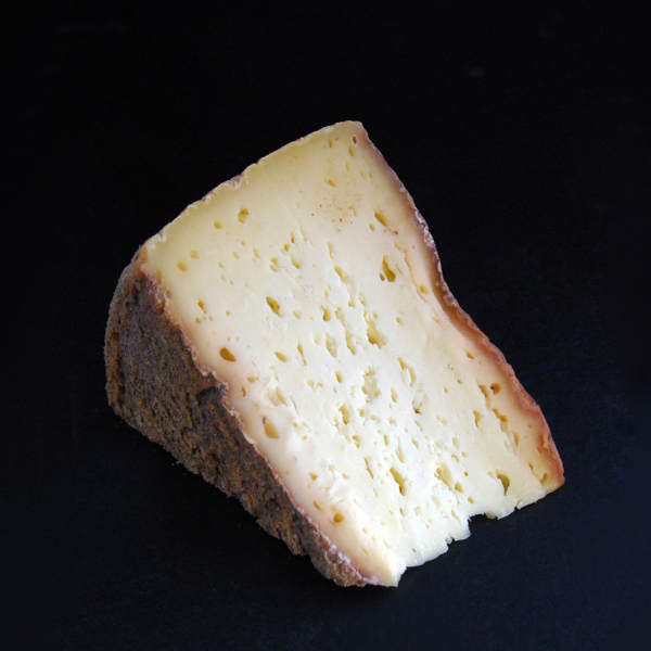 Tomme de Rhuys : fromage au lait cru de vache à pâte pressée non cuite