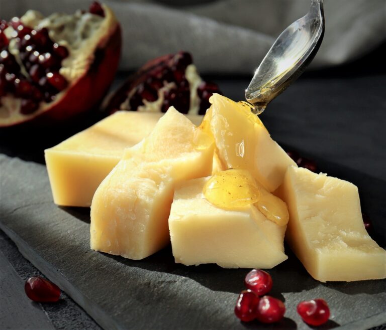La différence entre le Parmigiano Reggiano et le Grana Padano