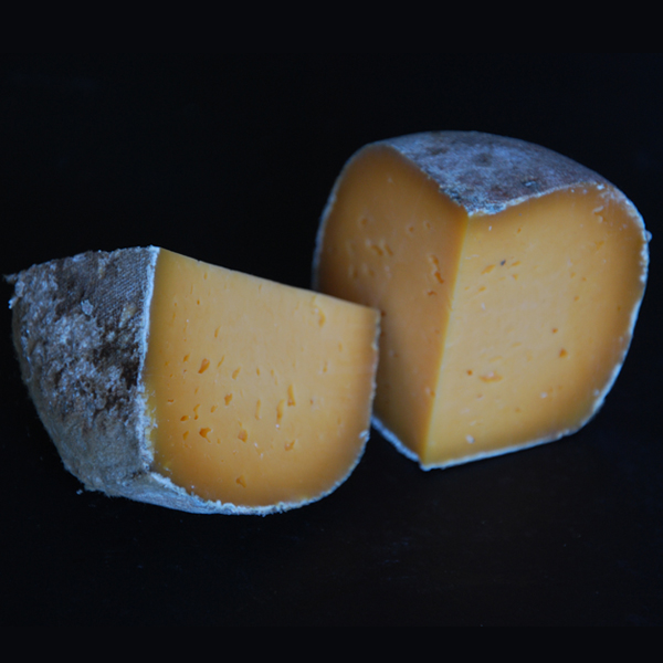 Boulet de Cassel : fromage de vache à pâte pressée non cuite