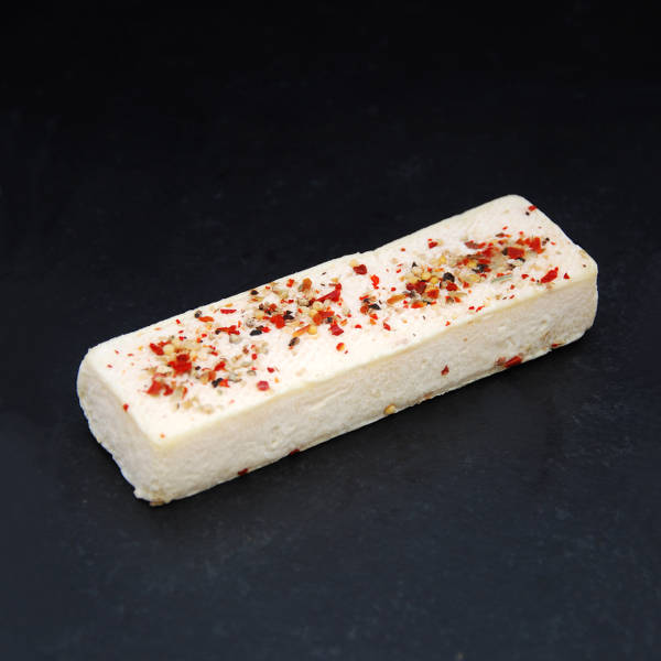 Briquette aux épices : fromage au lait cru de chèvre