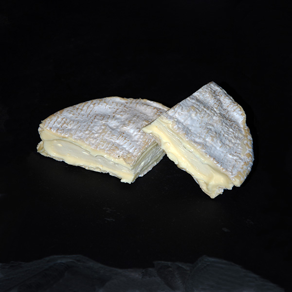 Le Grand Gaslonde est un fromage normand authentique, produit à partir de lait cru de vache.