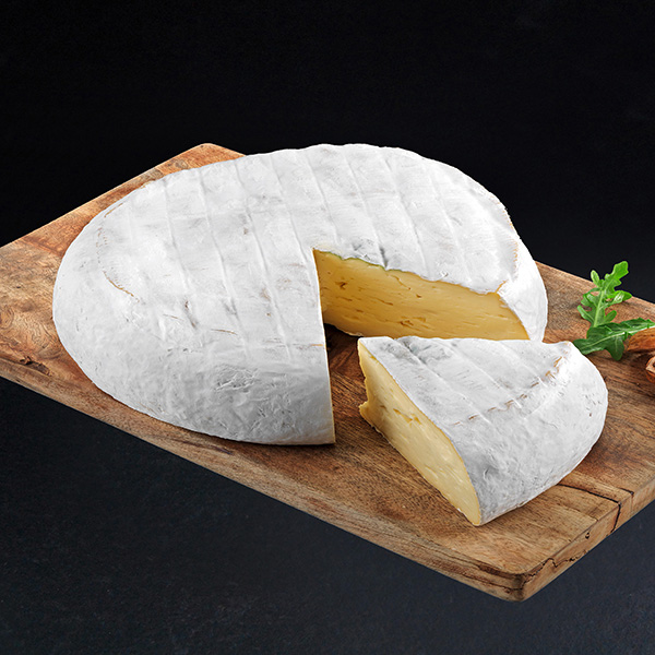 Le Moucherolle est un fromage au lait de vache thermisé et à pâte pressée non cuite