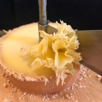 Tête de Moine : fromage Suisse à pâte pressée