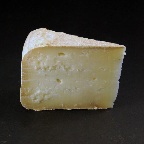 tomme de chèvre : fromage au lait cru de chèvre
