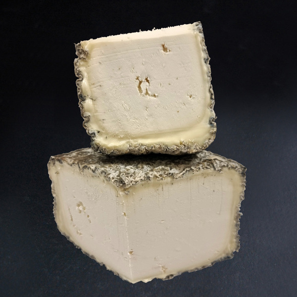 tomme-cendree-de-l-ecaillon